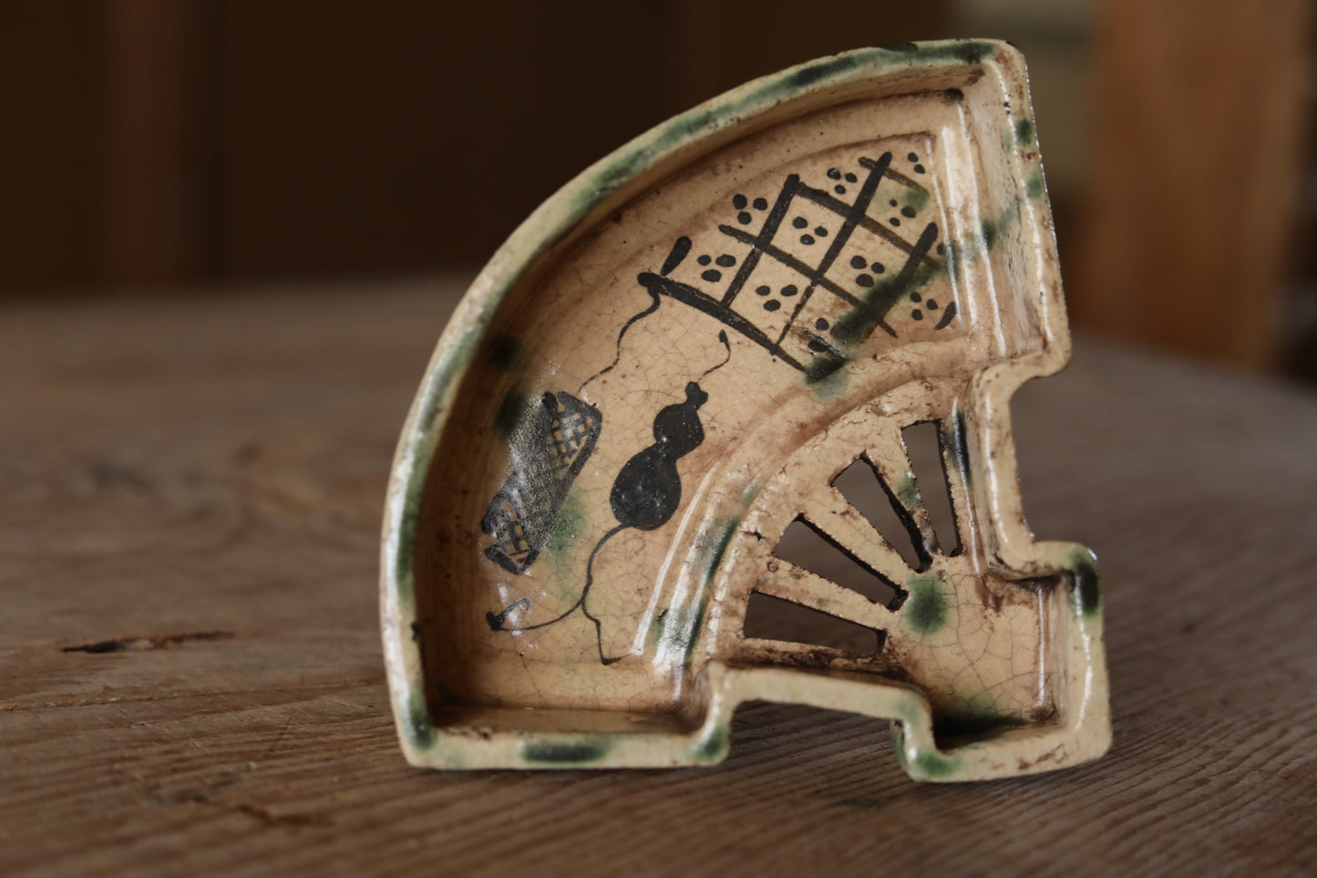 Japanese antique Oribe master craft ceramic plate for tea ceremony minimalist abstract 1880s kiln art craft W6.9×5.7in/W17.5×14.5cm