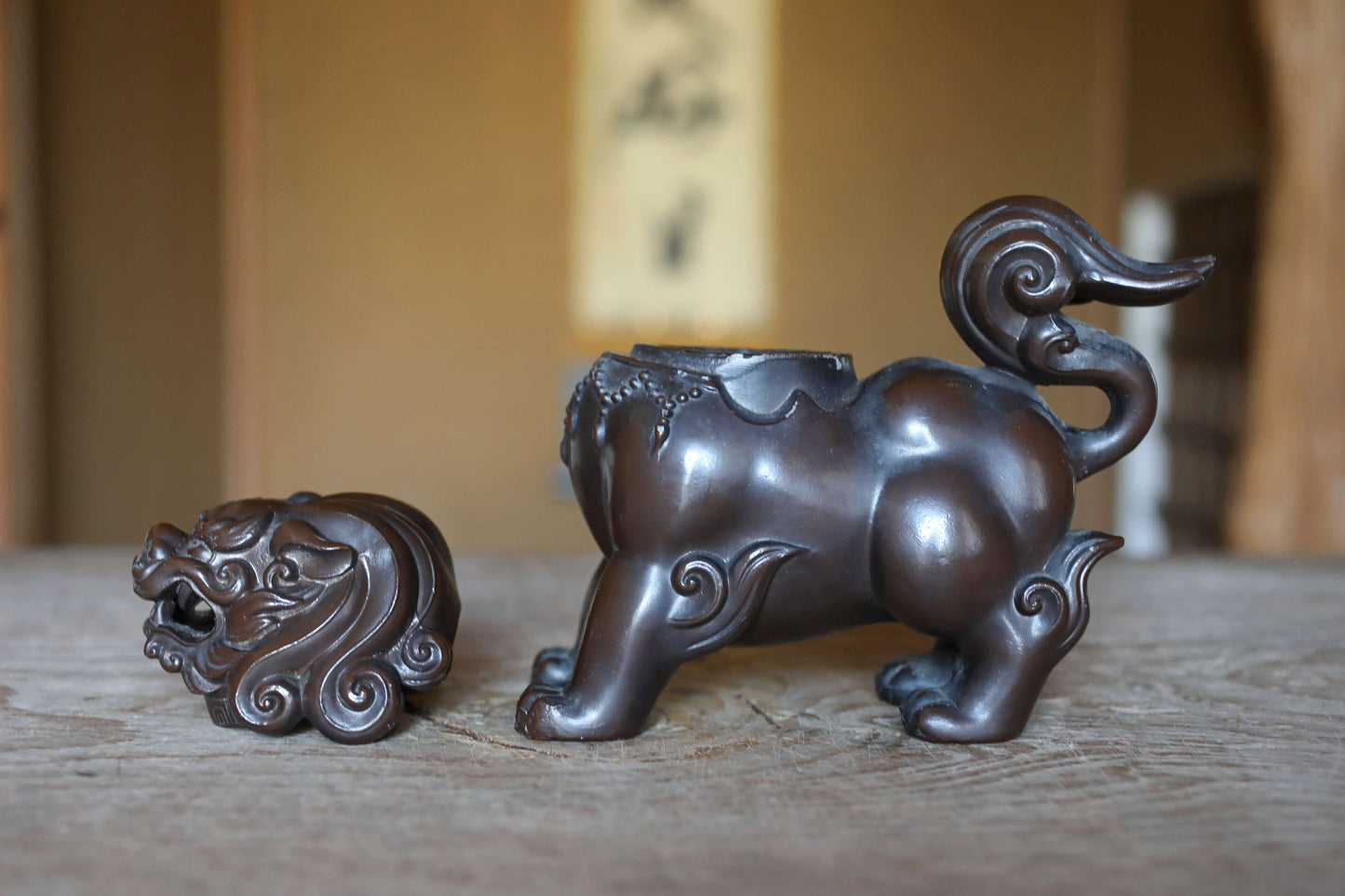 FINE! Japanese vintage Bronze statue censer Koro shishi lion with signed, animal Incense burner 1950s buddhist temple H6.3xW7.5in/H16xW19cm