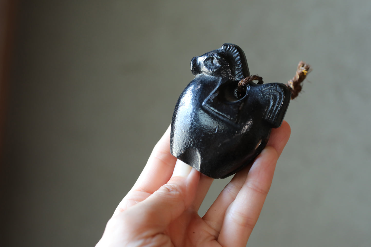 Japanese vintage Iron bell amulet Japanese Horse Paper weight japan metal ornament 1970s H2.6in×2.4in/H6.5×5×6cm