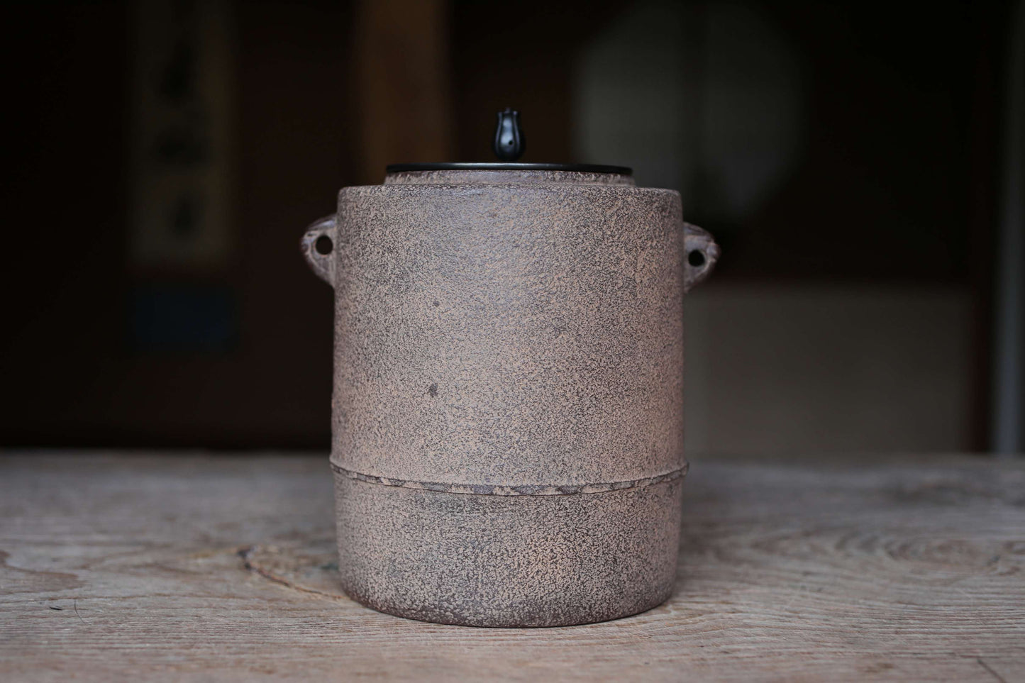 FINE! Japanese vintage cast iron kettle For brazier Tea ceremony with 政光 signed copper lid "Natsume-gama" Famous Kettle Master W8.3in/W21cm