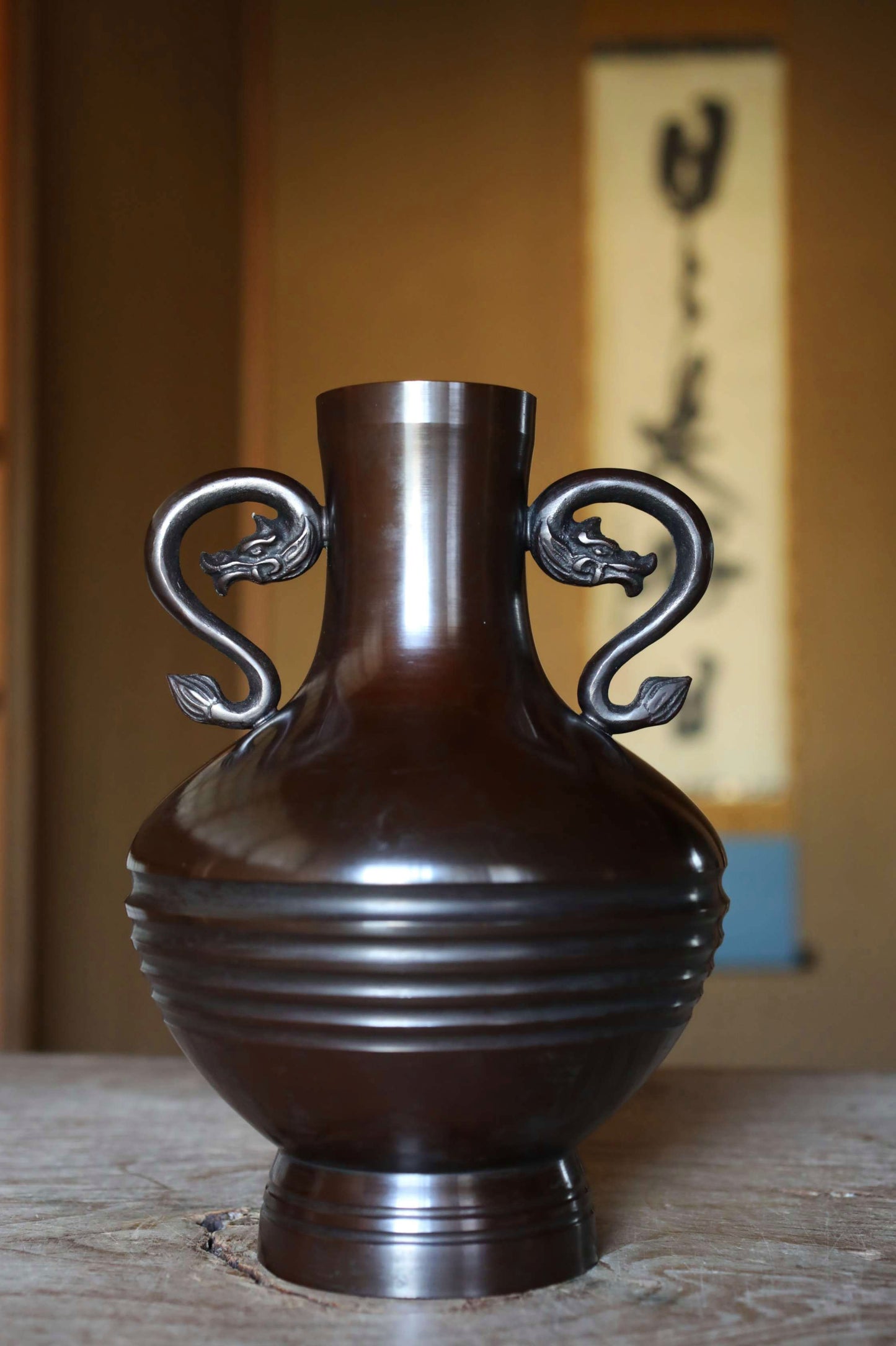 FINE! Japanese vintage 1960s Bronze flower vase dark brown with beautiful dragons ears with 天龍  sign furniture H9.4in/H24cm