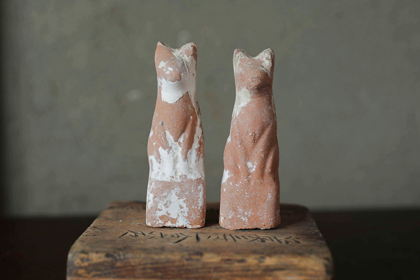 Japanese Antique 1910s pair of KITSUNE dolls Pottery from Shinto shrine Altar Foxes art Japanese guardian deity Okimono H3.5in/9cm