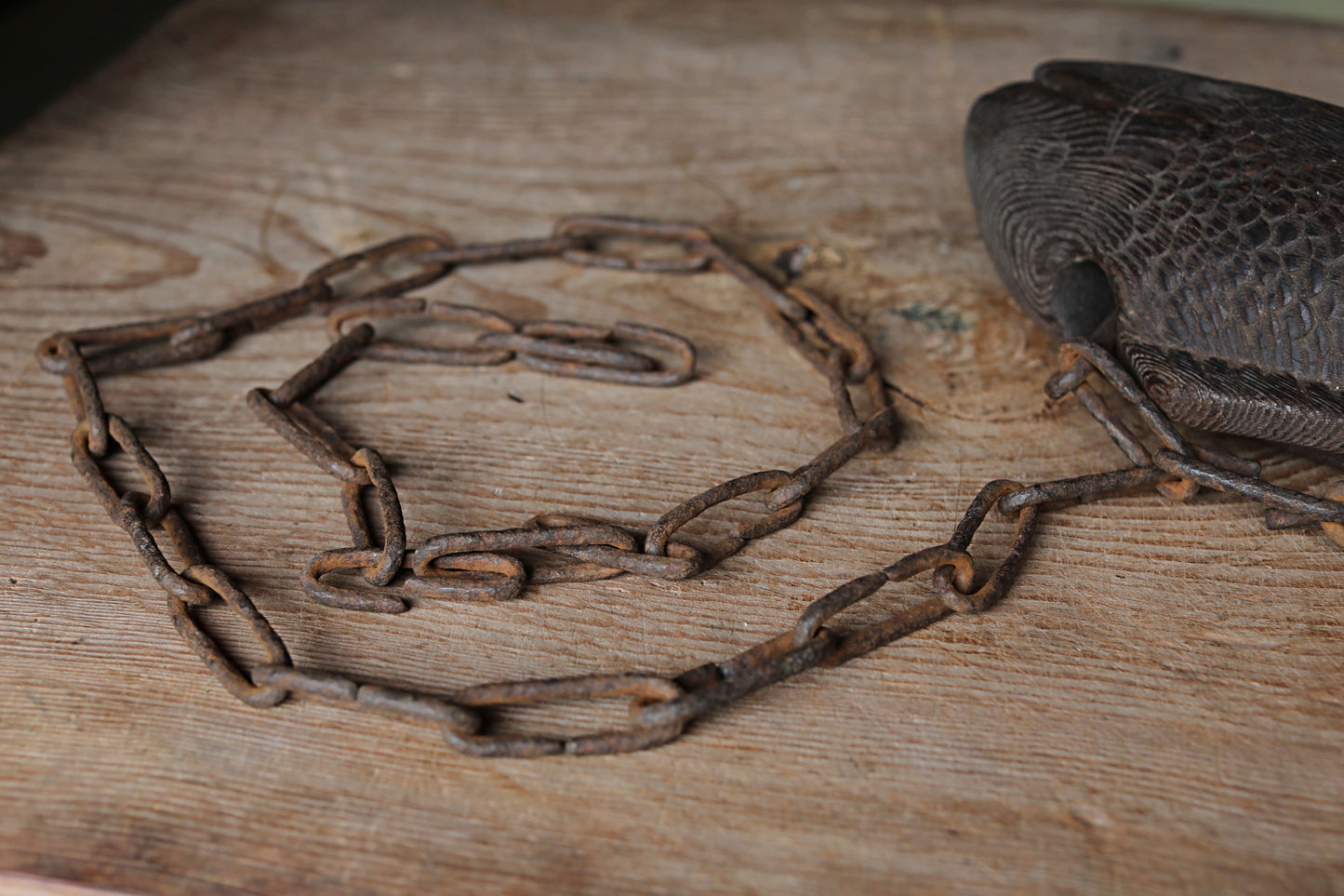 Japanese antique 1900s wooden caved art sculpture hand craft iron chain, hand carving fish, furniture ,IRORI JIZAI W16.7in/W42.5cm
