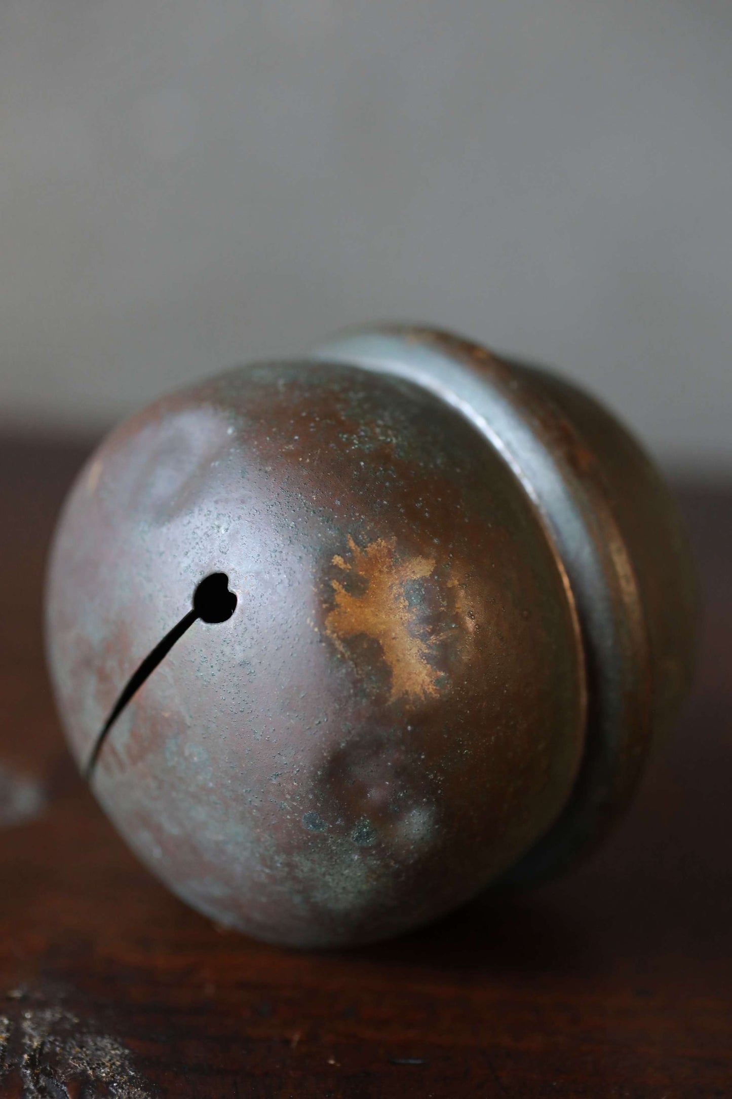 Japanese vintage black Bronze Bell from shinto shrine hanging bell hand metal craft SUZU H4.1×3.5in/H10.5×9cm