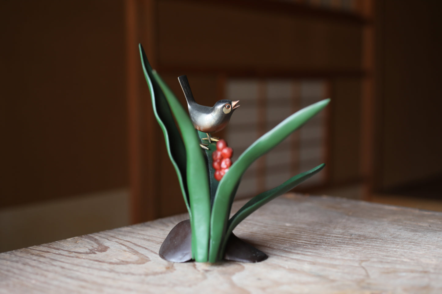 Japanese vintage bird and flower Rohdea japonica ornament figurine made of bronze For GIFT, H7.5in×W8.7in/H19×22cm