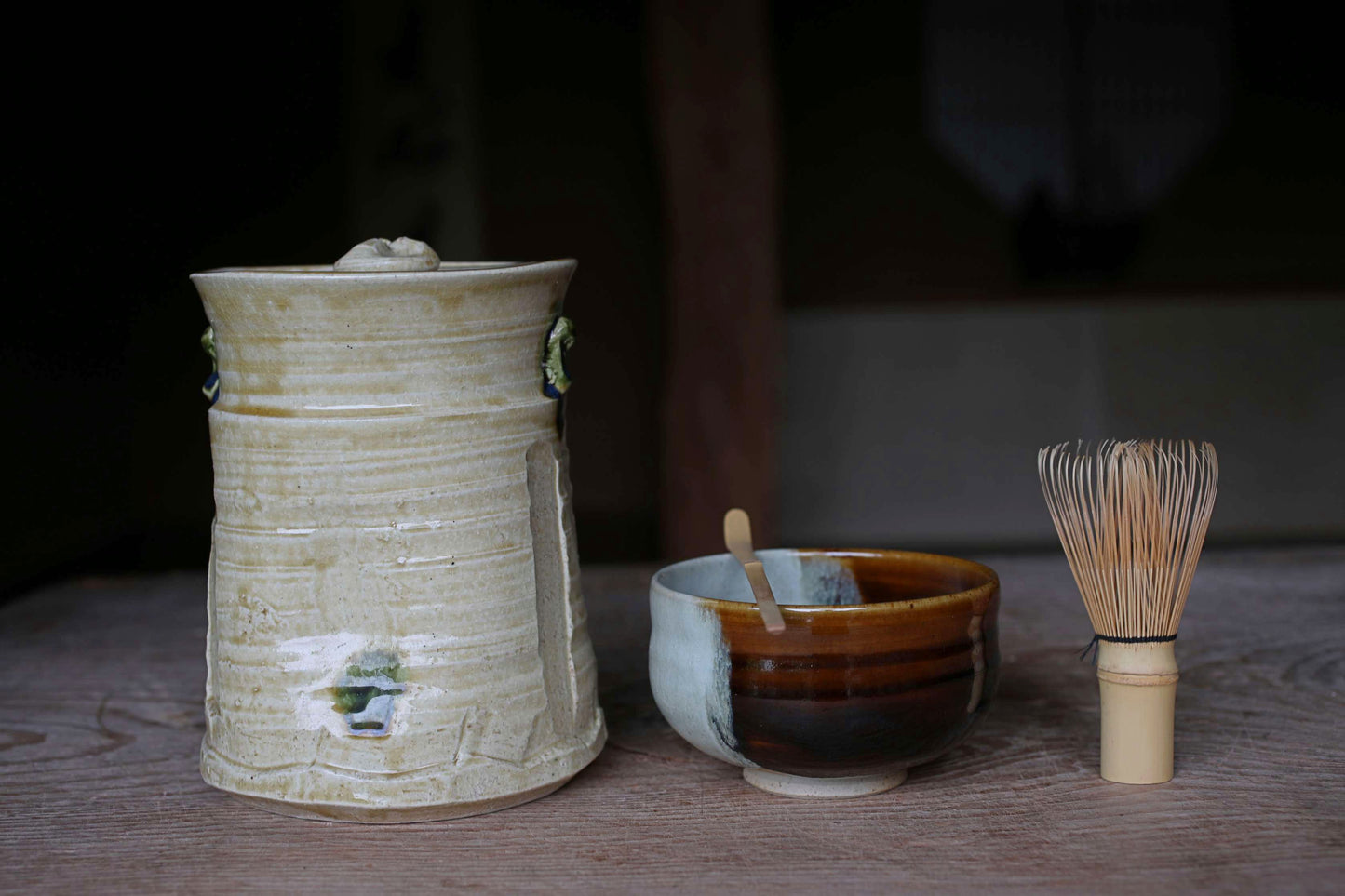 Japanese vintage Mizusashi jar with lid ceramic kiln craft For Tea ceremony "Ki-seto" with signed W7.5in/W19cm