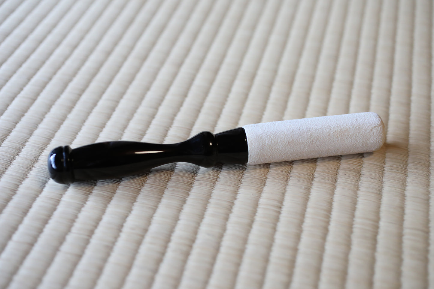 FINE! Japanese vintage Bronze buddhist chanting bell with sign 唱錀 , Singing Bowl, ORIN Buddhist temple with silk cushion stick 6.3in/16cm