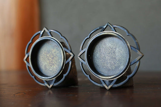 Antique Bronze FUSUMA Door Handles (Set of 2), Ginkgo leaves with a circle