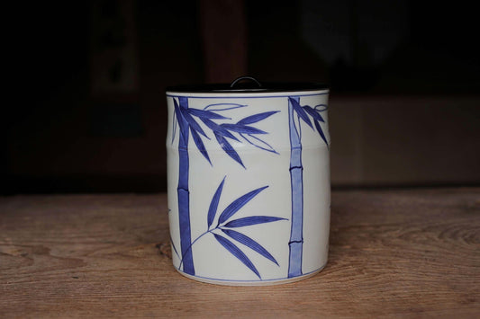Vintage Mizusashi Jar - Sometsuke Porcelain Tea Vessel with Lacquered Wood Lid