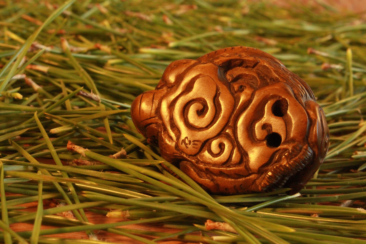 Boxwood curled dragon hand carved "netsuke" Japanese Antique ojime bead inro kimono accessories H1.4in × 1.8in×1.3in