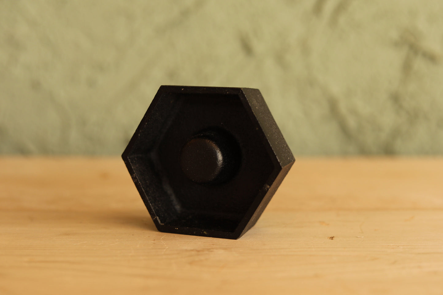 Japanese vintage candle stand made of cast iron Nanbu tekki japan craft black candlestick H1.4×3.5×3.5in