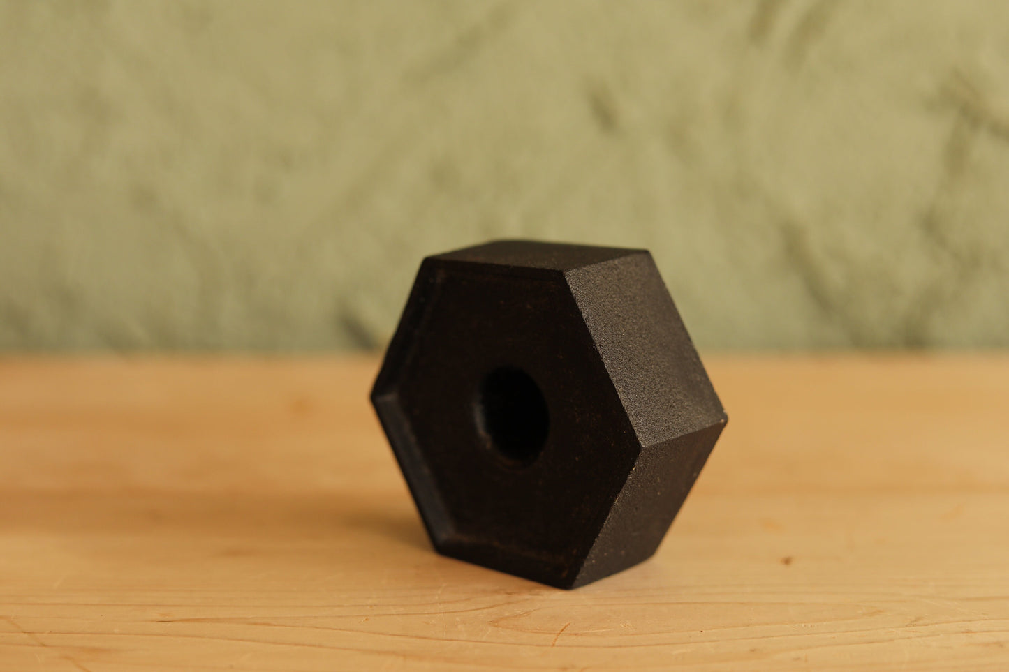 Japanese vintage candle stand made of cast iron Nanbu tekki japan craft black candlestick H1.4×3.5×3.5in