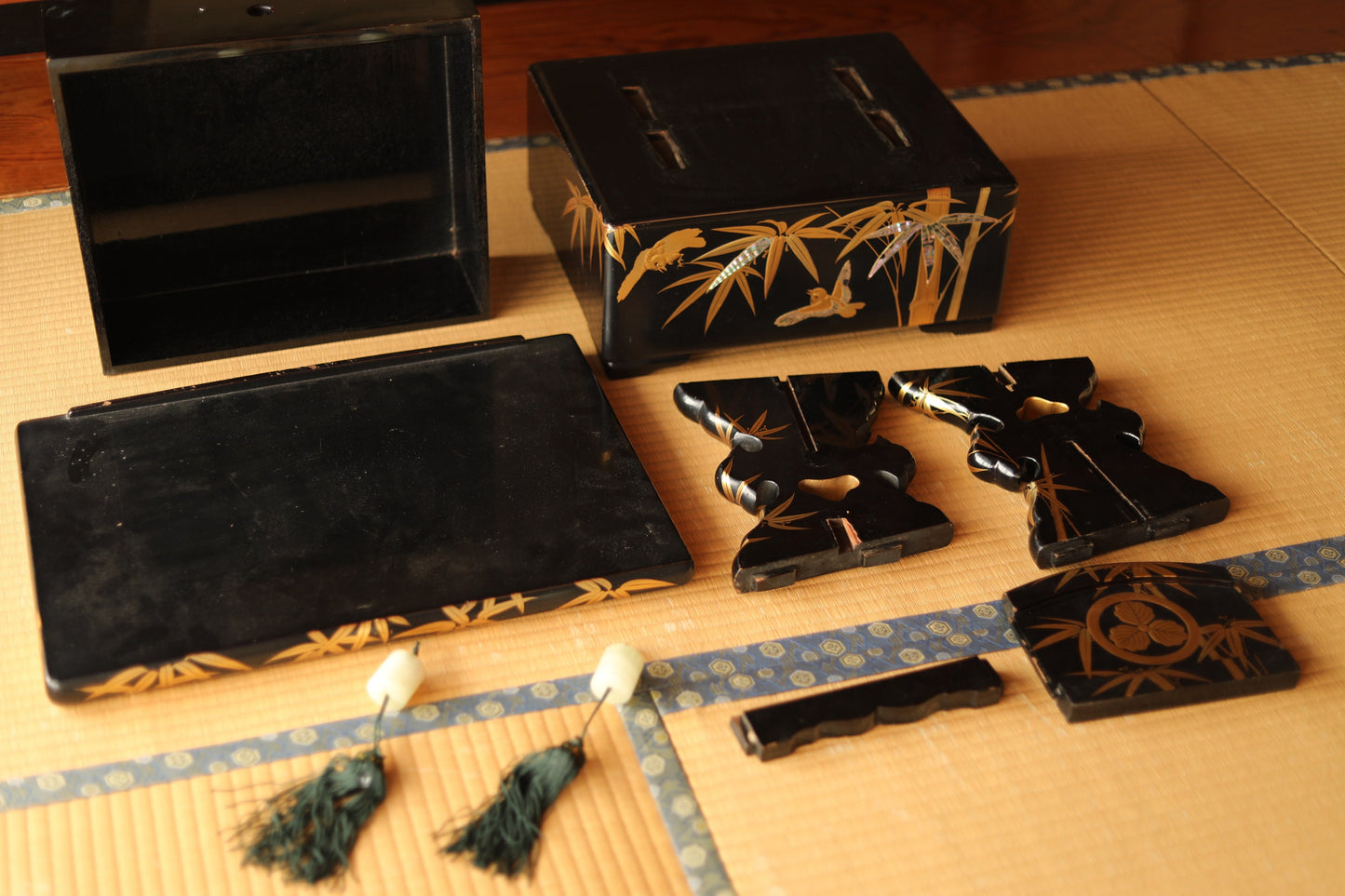RARE!Japanese antique furniture lacquer MAKIE bookrest, music stand, lectern, wood/shell/gold, with bamboo sparrows SAMURAI, drawer H18.9in