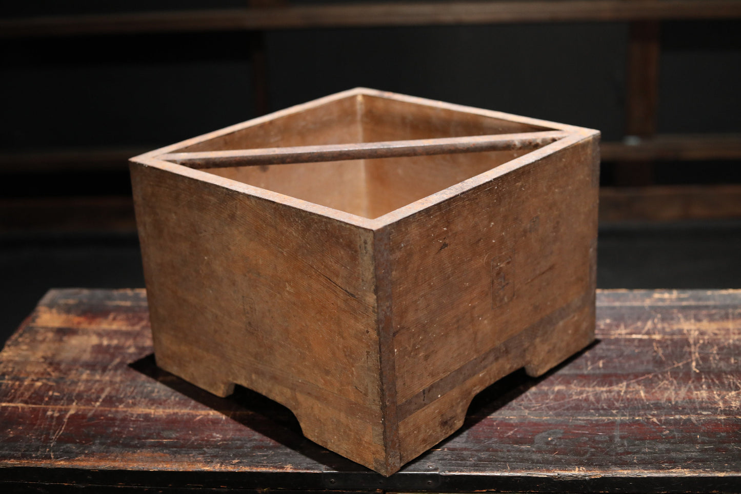 Old Japanese farmers' wood square bucket, "masu" with a handle, MINGEI, traditional farm appliance, Japanese antique, H9.8 x W13.8in