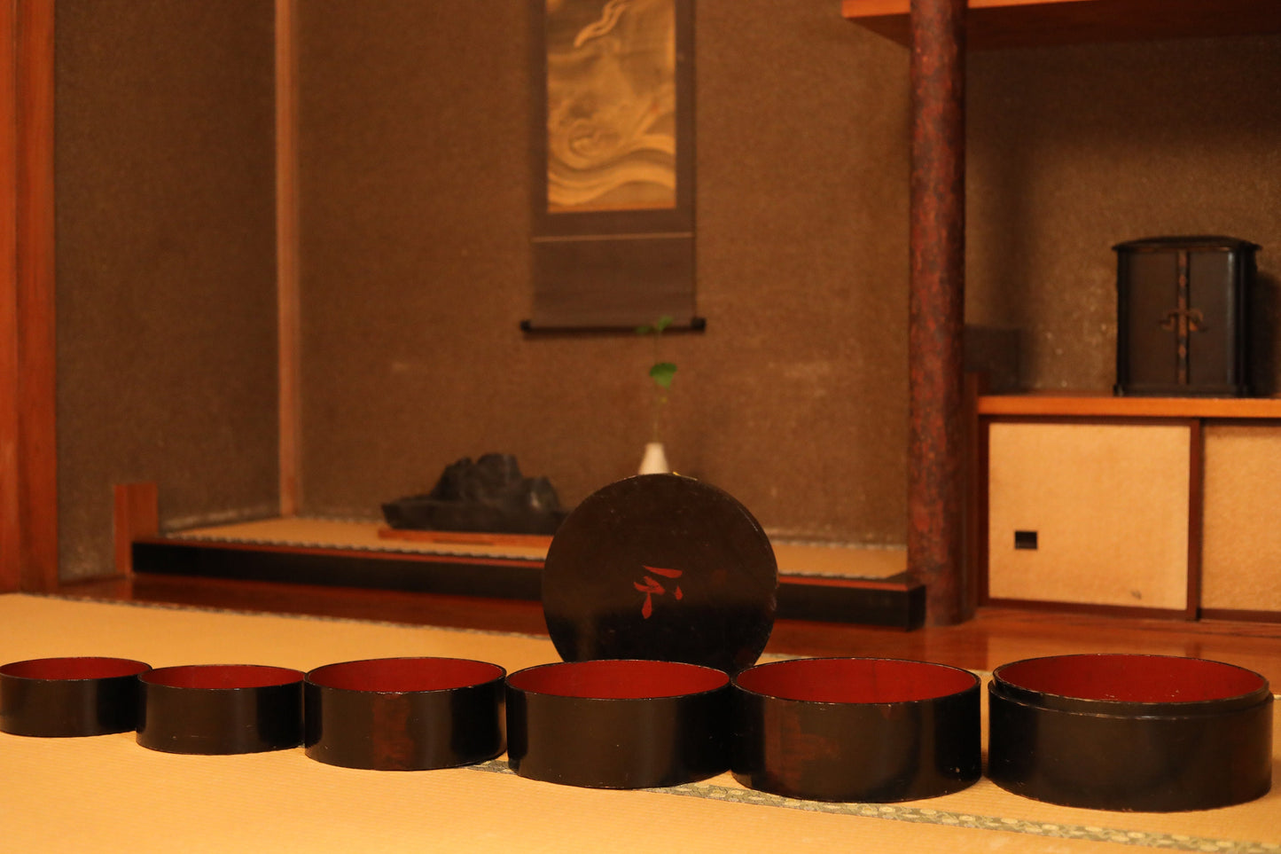 Japanese vintage stackable black lacquered wood round boxes with Kanji,"Kiridame" multi purpose 6 nesting boxes storage container L W12.9in