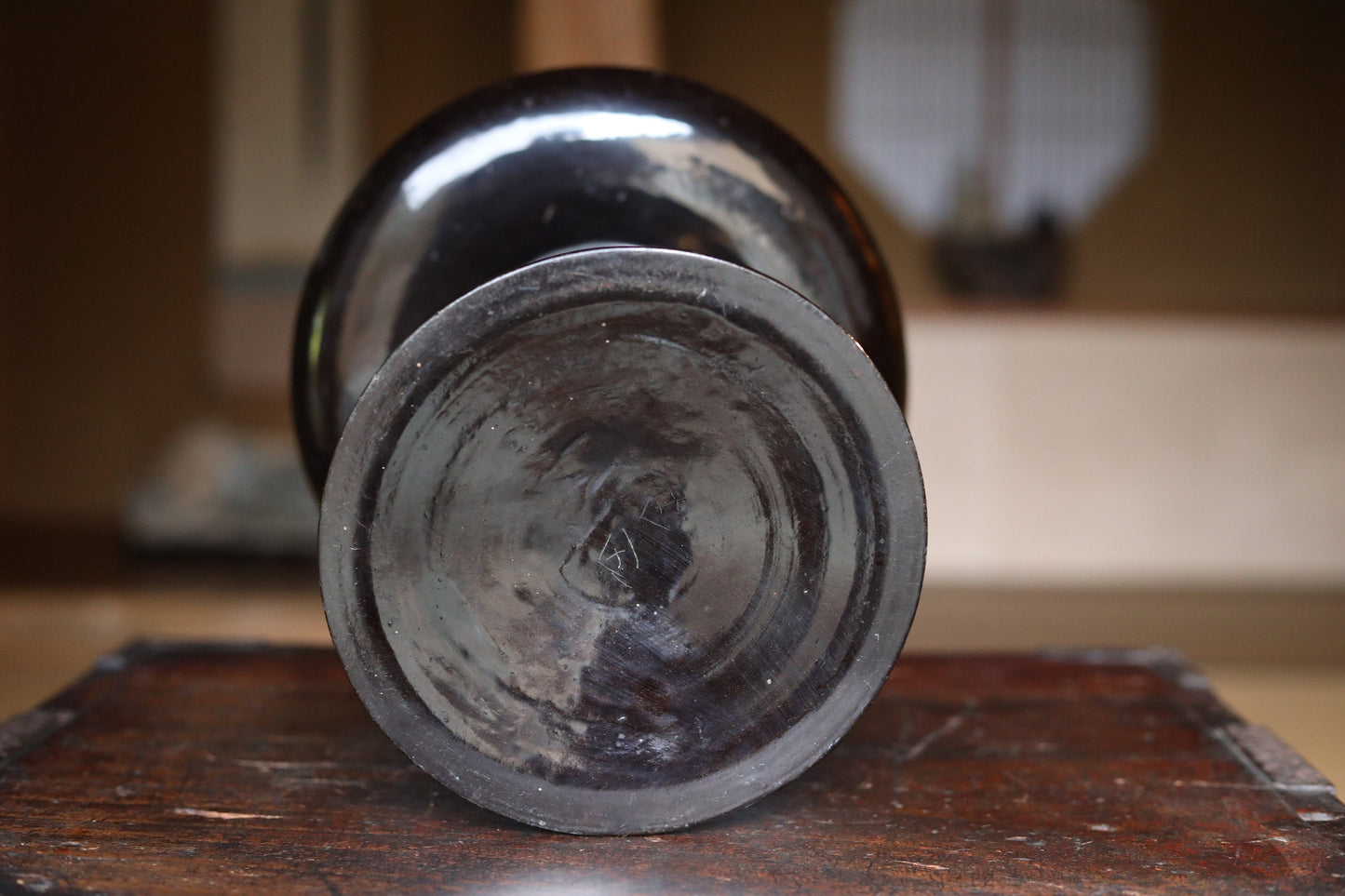 Japanese vintage Furniture wooden black lacquer round fruit cake stand pedestal, URUSHI craft Japanese tableware 1920s H9.1×10in/H23×15.5cm