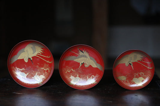 FINE! Set of 3 red gold lacquer MAKIE wooden sake cups with bards crane and turtles, Japanese Antique 1916s sakazuki urushi 4.9in/12.5cm