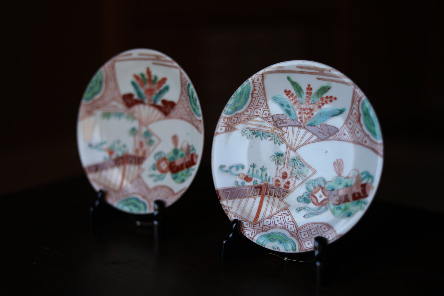 EDO craft 1800s pair of Japanese antique plate old IMARI ware porcelain dishes, beautiful Plant flowers monk pattern tableware 6.8in/17.2cm