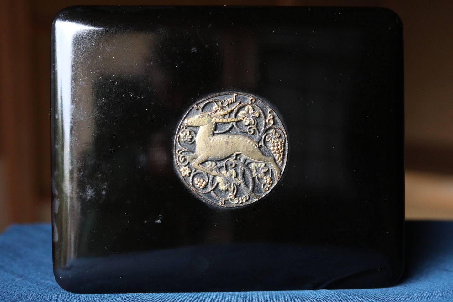 Japanese Makie Black Lacquer wooden box for letter container with a brass emblem of a goat and grapes from Aesop's fables, W10.8×D8.7in