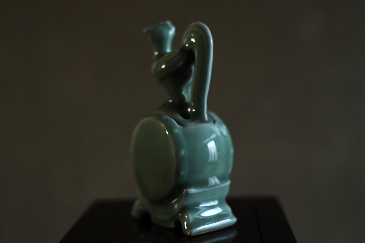 Japanese vintage Celadon porcelain censer bird "hen on the drum" with Kanji signature, wooden box, Incense burner H5.7×2.8in/H14.5×7cm