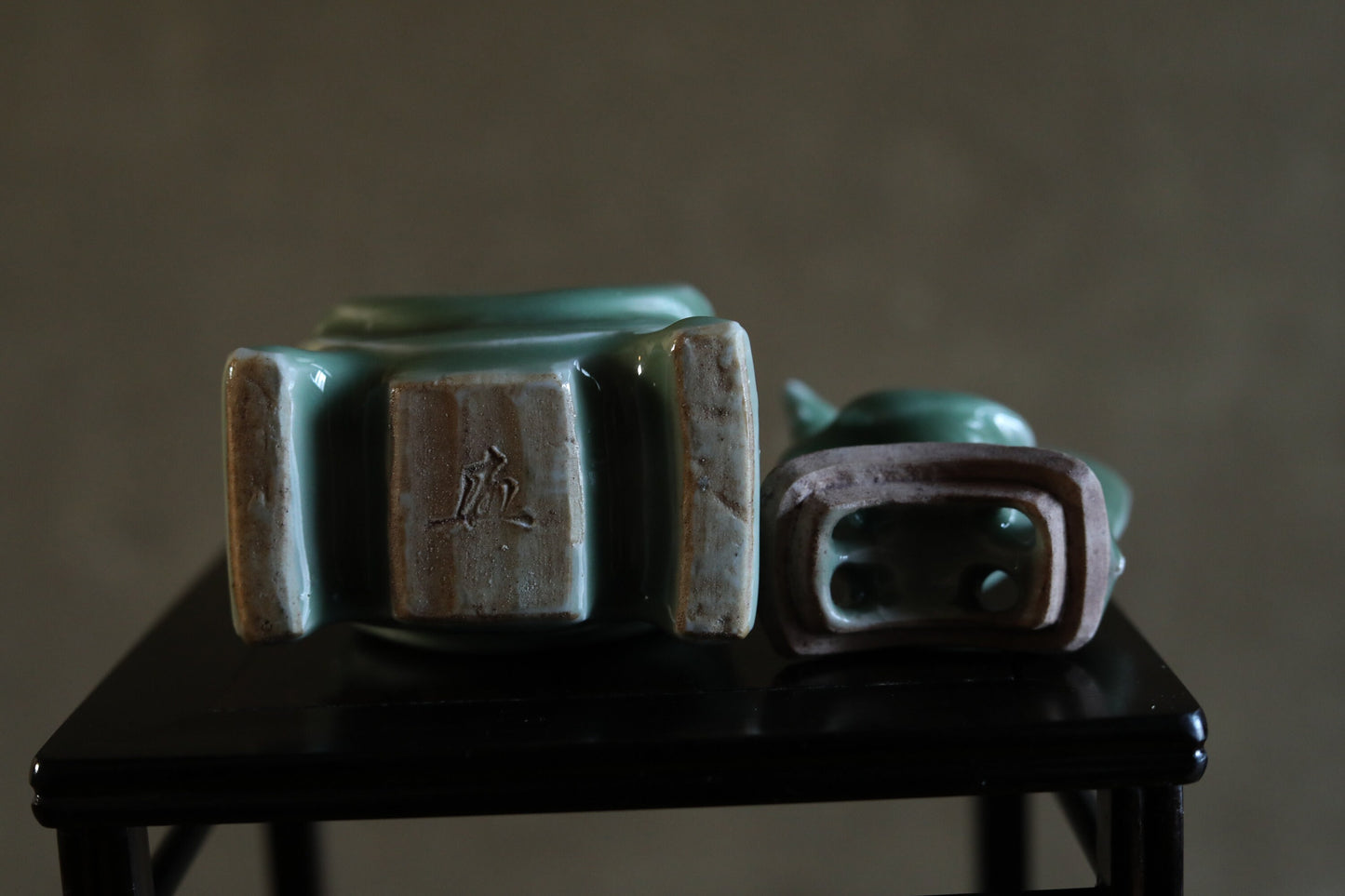 Japanese vintage Celadon porcelain censer bird "hen on the drum" with Kanji signature, wooden box, Incense burner H5.7×2.8in/H14.5×7cm