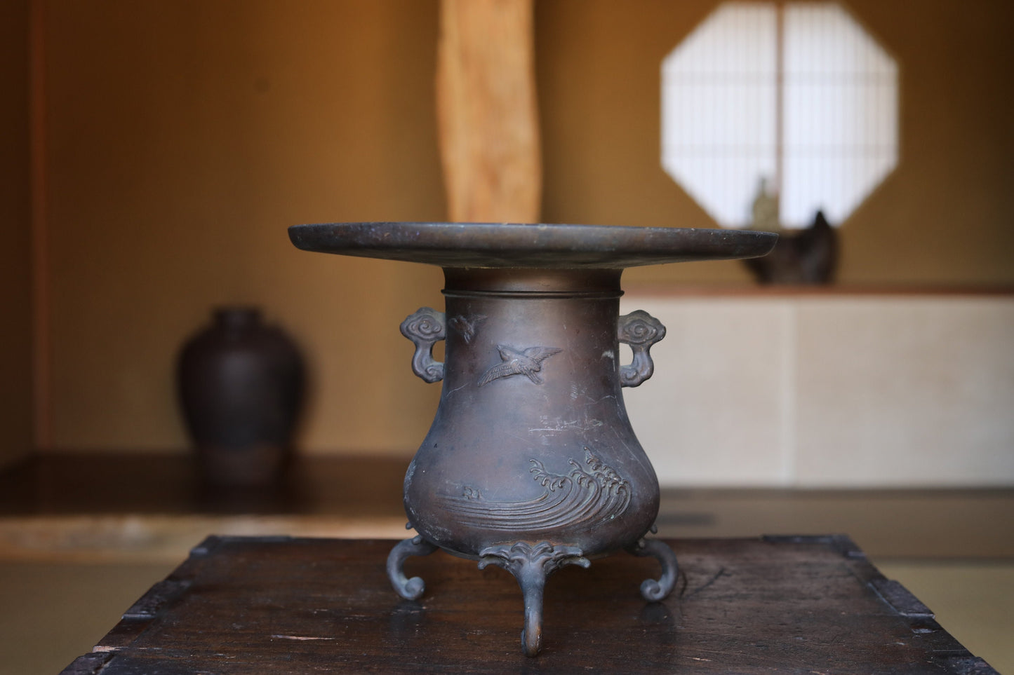 Japanese antique bronze flower vase USUBATA with legs, bird waves Mt Fuji design traditional temple style IKEBANA 1920s H9.1in/H23cm