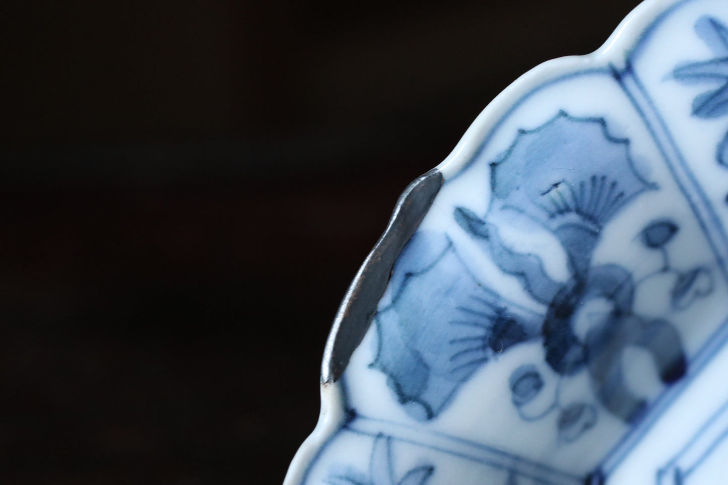 Japanese antique 1910s IMARI set of three 3 bowls porcelain kiln craft hand paint Indigo Blue White plate vessel Sometsuke silver repaired