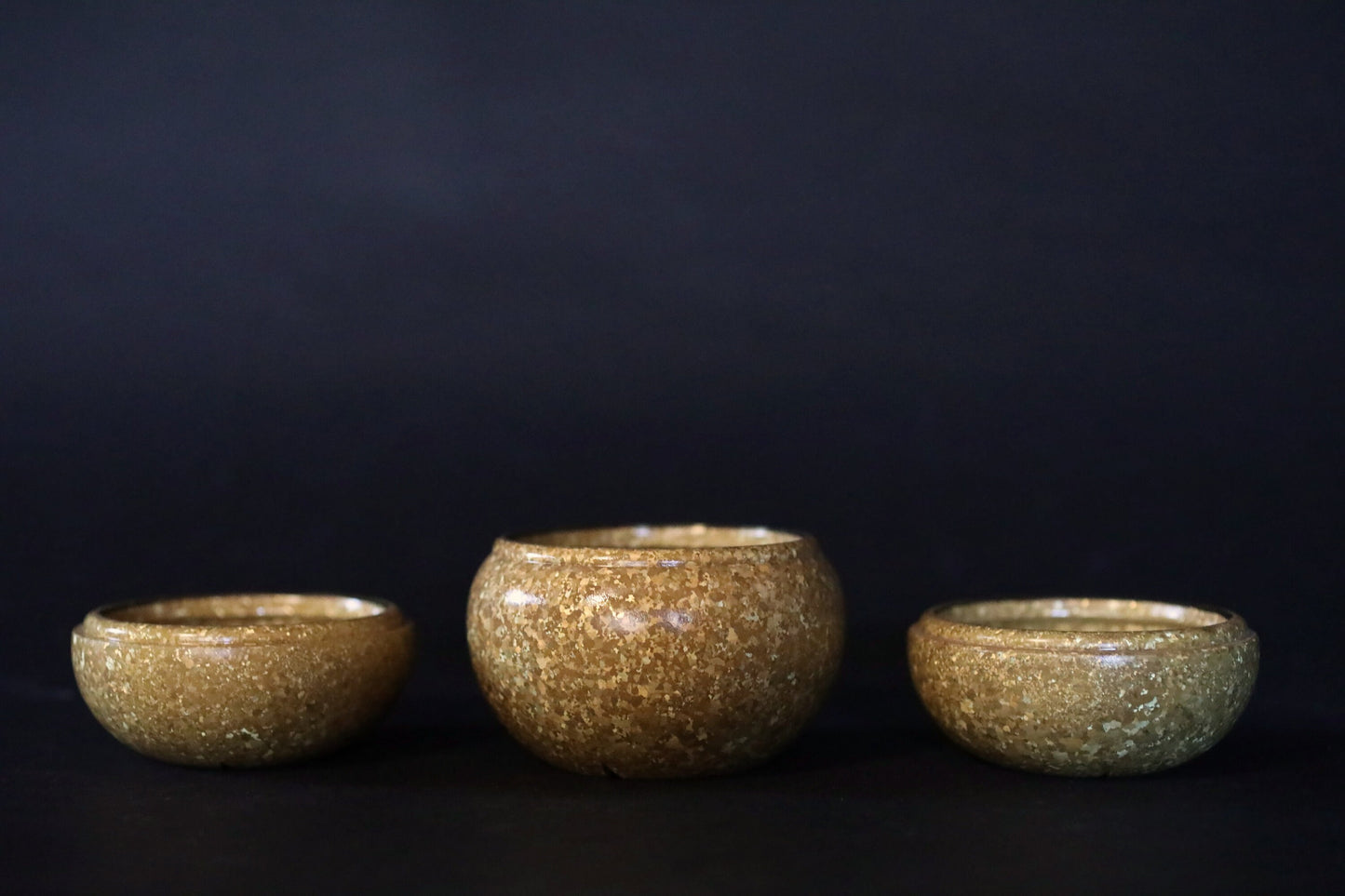 Japanese vintage Bronze Buddhist alter small brazier vessel containers set with Kanji signature metal craft H2.2×3.5in/H5.5×9cm