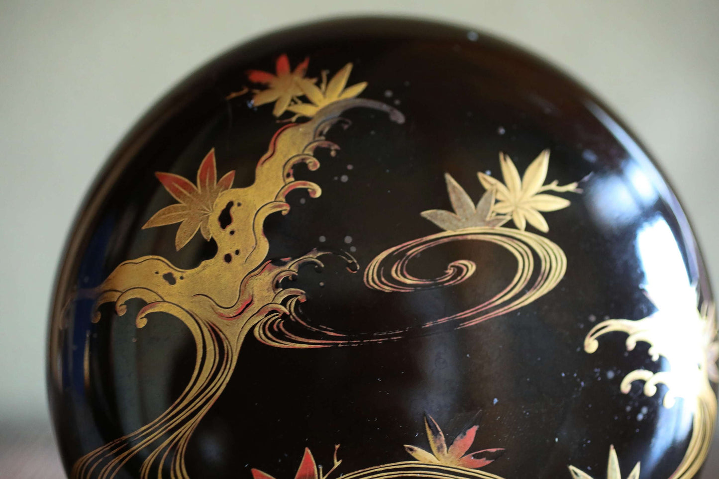 Japanese antique MAKIE fine lacquer incense holder with Rimpa's gold paintings of maple leaves and water, H1.9 x W 4.5in