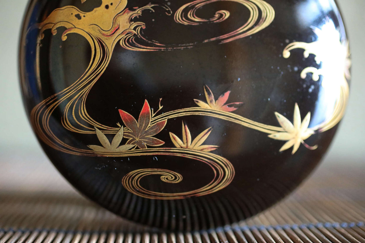 Japanese antique MAKIE fine lacquer incense holder with Rimpa's gold paintings of maple leaves and water, H1.9 x W 4.5in