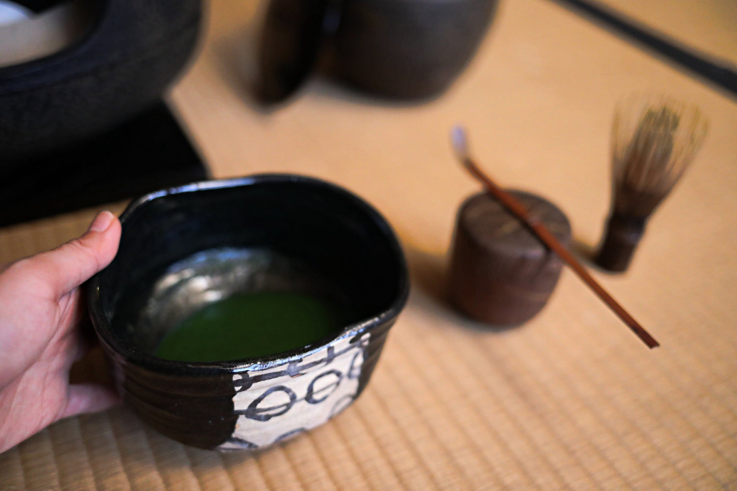 Fine green tea bowl Japanese antique CHAWAN black "ORIBE" ware handmade Matcha Tea Cup Tea Ceremony ceramic with porch box H2.9×5.5in