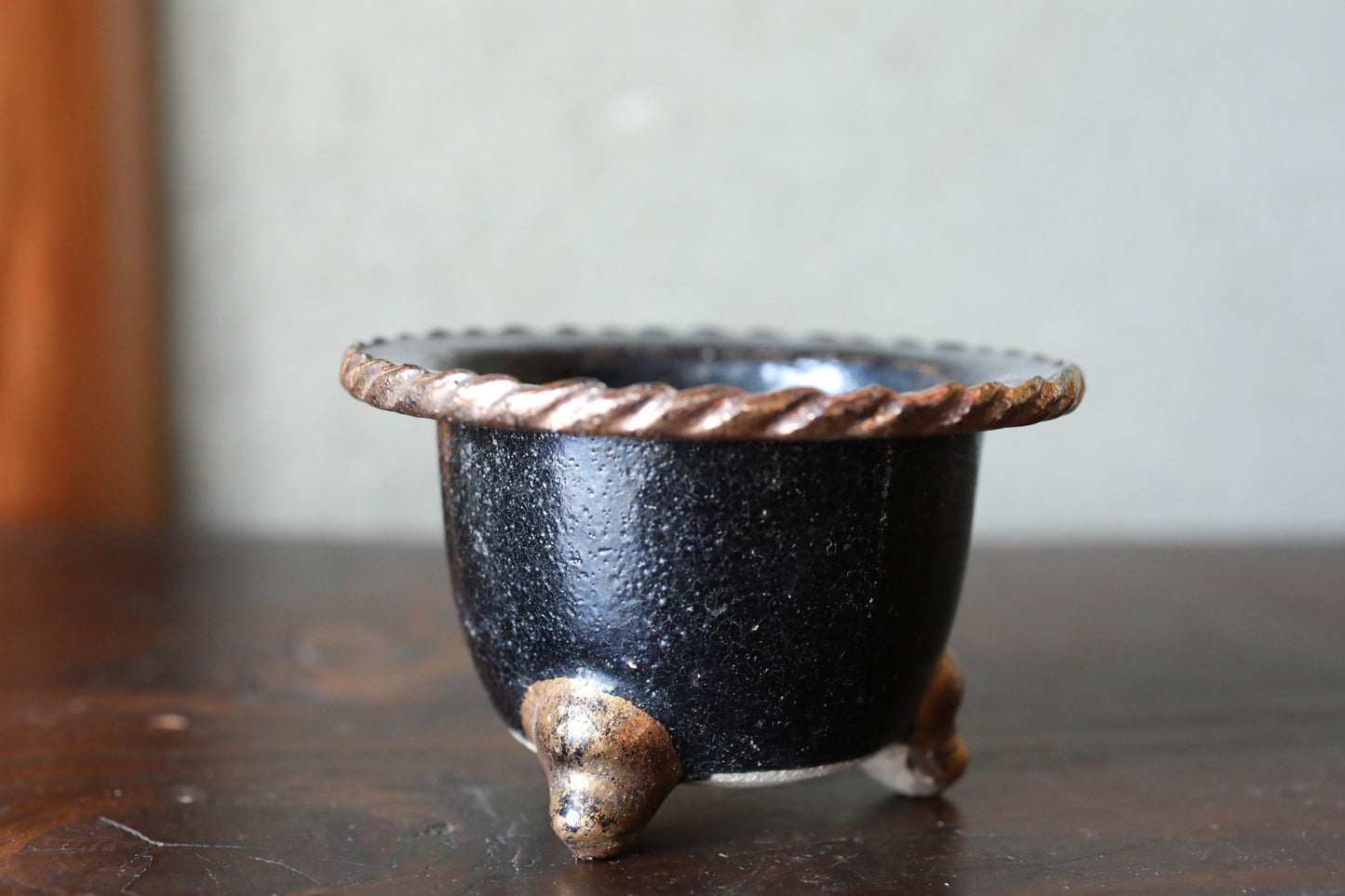 Japanese furniture antique orchid pot with three legs black gold, "Rakuyaki hachi", pottery pot with gold painting, H2.8×4.3in/H7×11cm