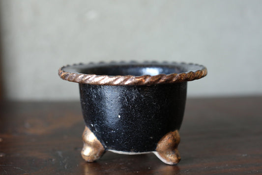 Japanese furniture antique orchid pot with three legs black gold, "Rakuyaki hachi", pottery pot with gold painting, H2.8×4.3in/H7×11cm