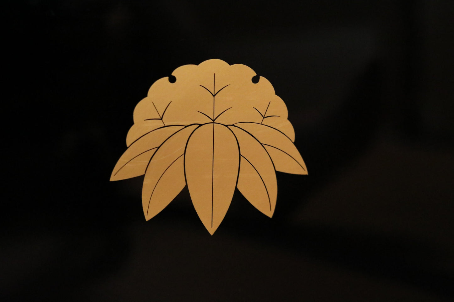 Japanese URUSHI lacquer Large tray OBON black gold Family crest beautiful wooden tableware Tea ceremony SAMURAI 17.9×13in/45.5×33cm