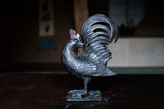 FINE! Japanese antique 1910s Bronze bird statue censer Koro cock Ondori rooster with wooden, animal Incense burner For GIFT H9.3in/H23.5cm