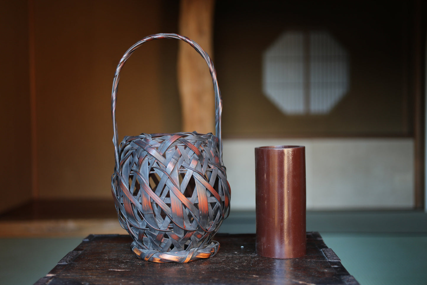 Japanese antique bamboo woven basket in smoke stained color with Inner vase For IKEBANA Tea ceremony, Hana-kago 1920s H16.5×7.1in