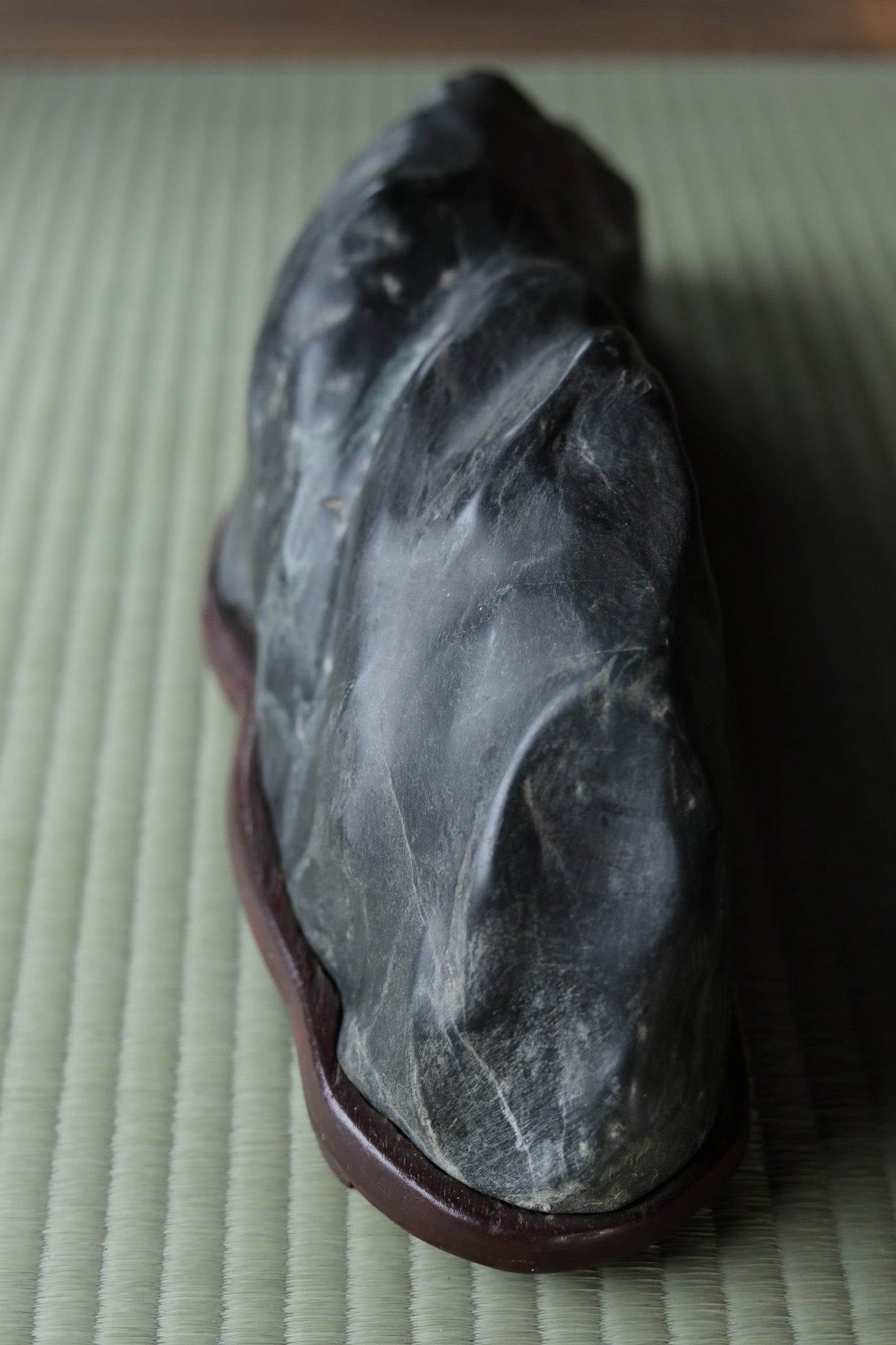 Japanese old "SUISEKI" scholars stone, indoor viewing stone, Zen garden stone, with a hand carved pedestal H4.7in x W17.5in