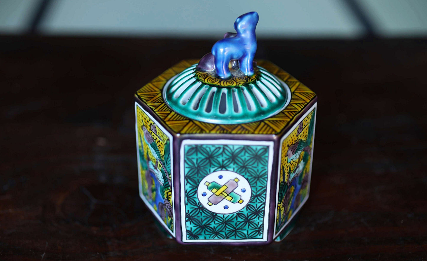 Japanese vintage 1960s KUTANI ware porcelain incense burner flower bird Couple of deer design For GIFT H4.7×3.3in/H12×8.5cm