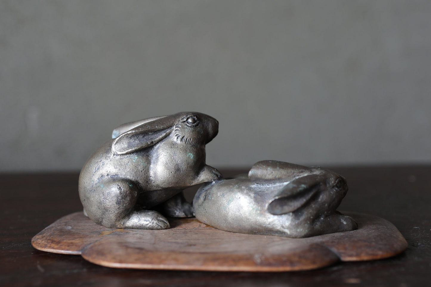 Japanese vintage Bronze rabbit doll statue ornament with beautiful gold Maki-e stand/ Japanese interior vintage metal animal W6.8in/W17.3cm