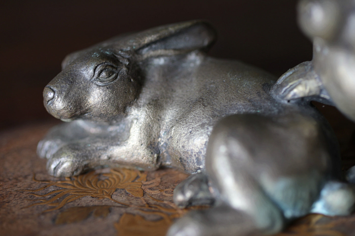 Japanese vintage Bronze rabbit doll statue ornament with beautiful gold Maki-e stand/ Japanese interior vintage metal animal W6.8in/W17.3cm