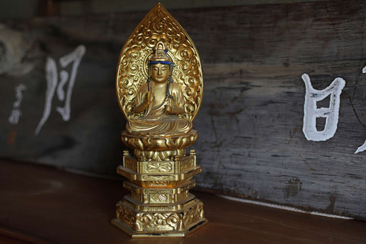 Japanese vintage wooden gold statue of Gautama Buddha, hand carved old buddhism sculpture Sakyamuni釈迦如来 H10.1×W3.9in/H25.7×10.8cm