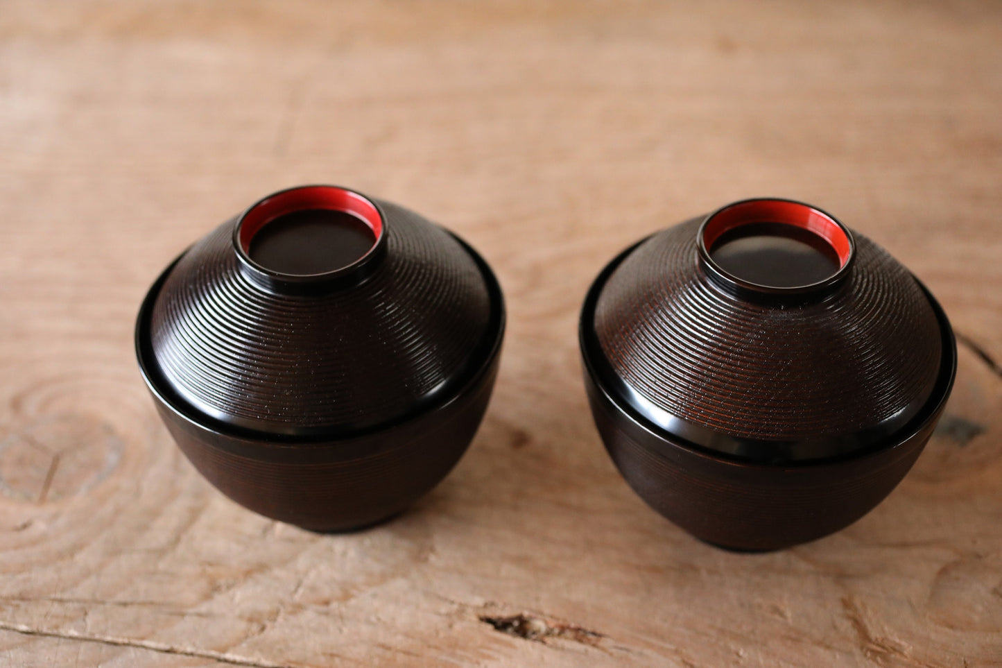FINE! Pair of Japanese vintage Urushi lacquer bowls, Owan miso cups waves design black gold Maki-e lacquer tableware hand craft