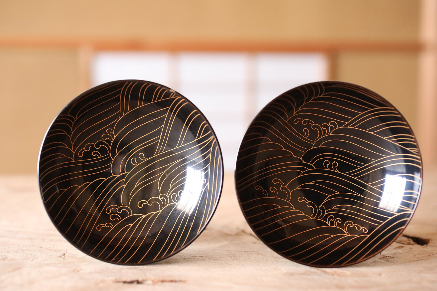 FINE! Pair of Japanese vintage Urushi lacquer bowls, Owan miso cups waves design black gold Maki-e lacquer tableware hand craft