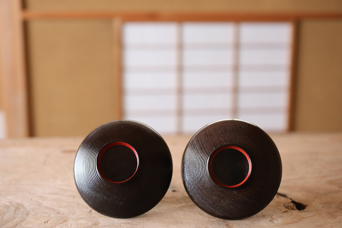 FINE! Pair of Japanese vintage Urushi lacquer bowls, Owan miso cups waves design black gold Maki-e lacquer tableware hand craft