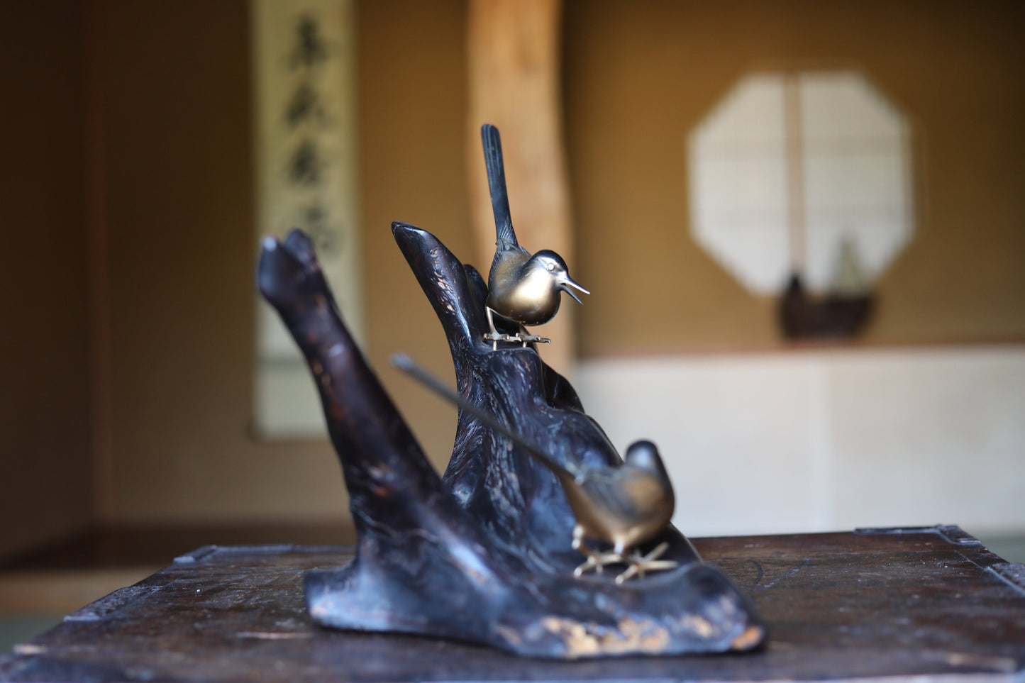 Japanese antique pair of long tail birds made of bronze and wood burl stand, "BONKEI", with signature, 1900s H10.4in×W13.8in×D7.9in