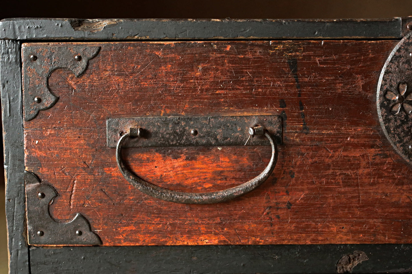 FINE! Japanese antique furniture 1800s black wooden low Chest of Drawers "TANSU" cool metal clasp Edo craft H10.6in×W22.4in×27in×57cm