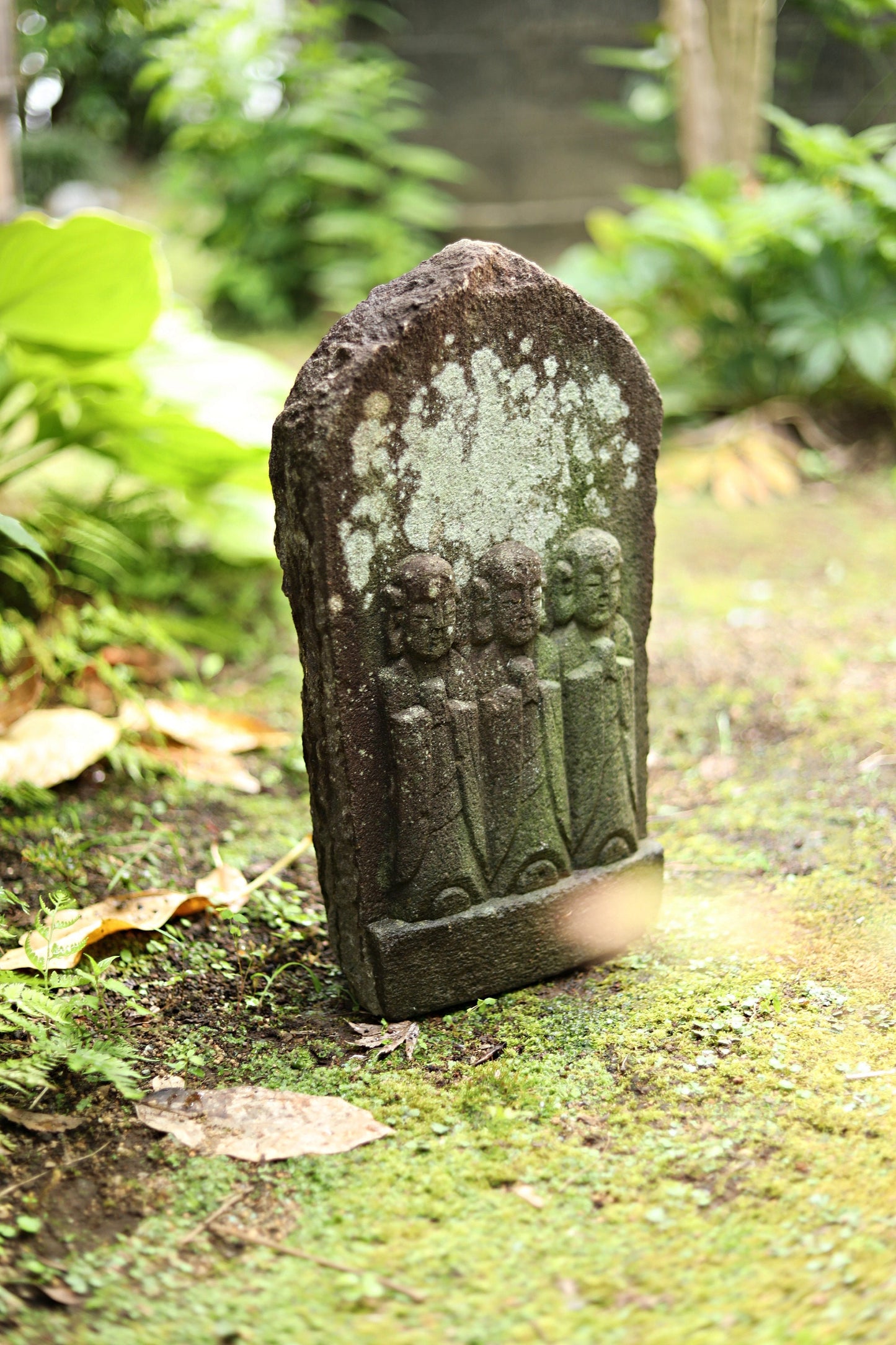 Japanese antique 1700s stone sculpture of 3 Jizo, Ksitigarbha-bodhisattva from buddhist garden furniture, religious statue H17.1in/H43.5cm