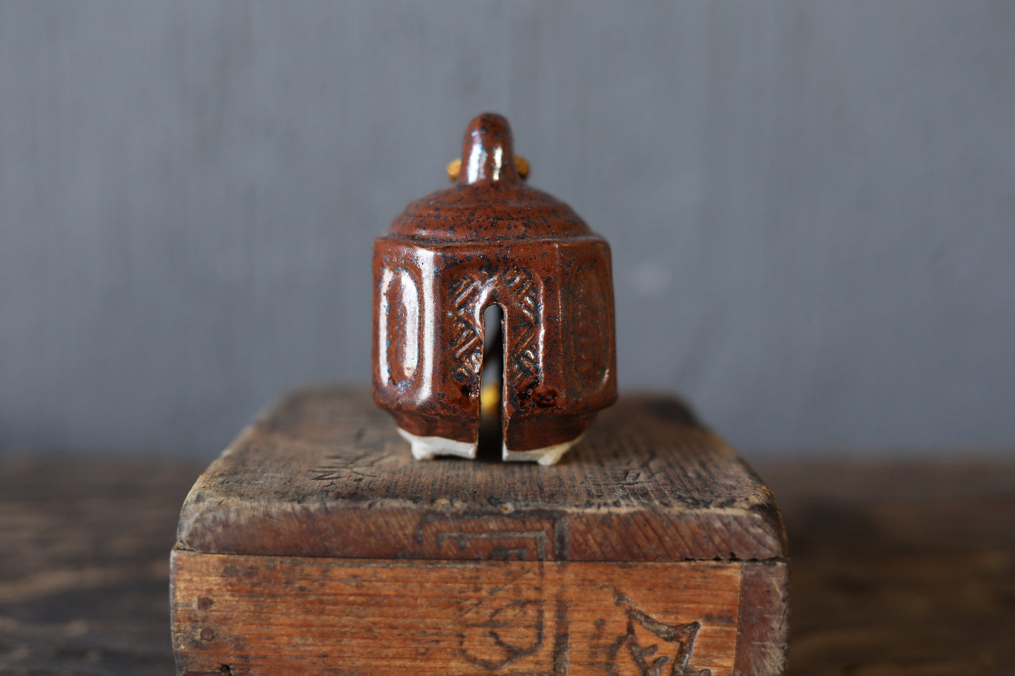 Japanese vintage pottery small bell with KANJI calligraphy 鈴(bell), Paper weight H2.8in×2.2in/ H7.2×5.5cm