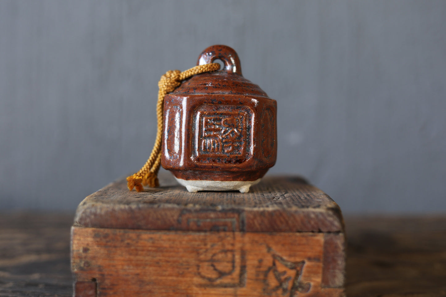 Japanese vintage pottery small bell with KANJI calligraphy 鈴(bell), Paper weight H2.8in×2.2in/ H7.2×5.5cm