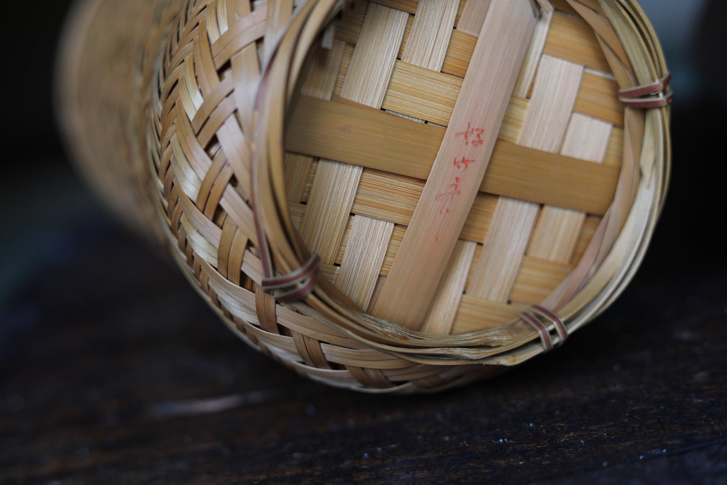 Japanese vintage beautiful bamboo woven vase with sign, for tea ceremony, finely detailed H17.1×5.5in/H43.5×14cm